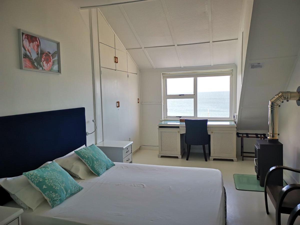 Rachawadee Accomodation​ & Health Spa Simonʼs Town エクステリア 写真