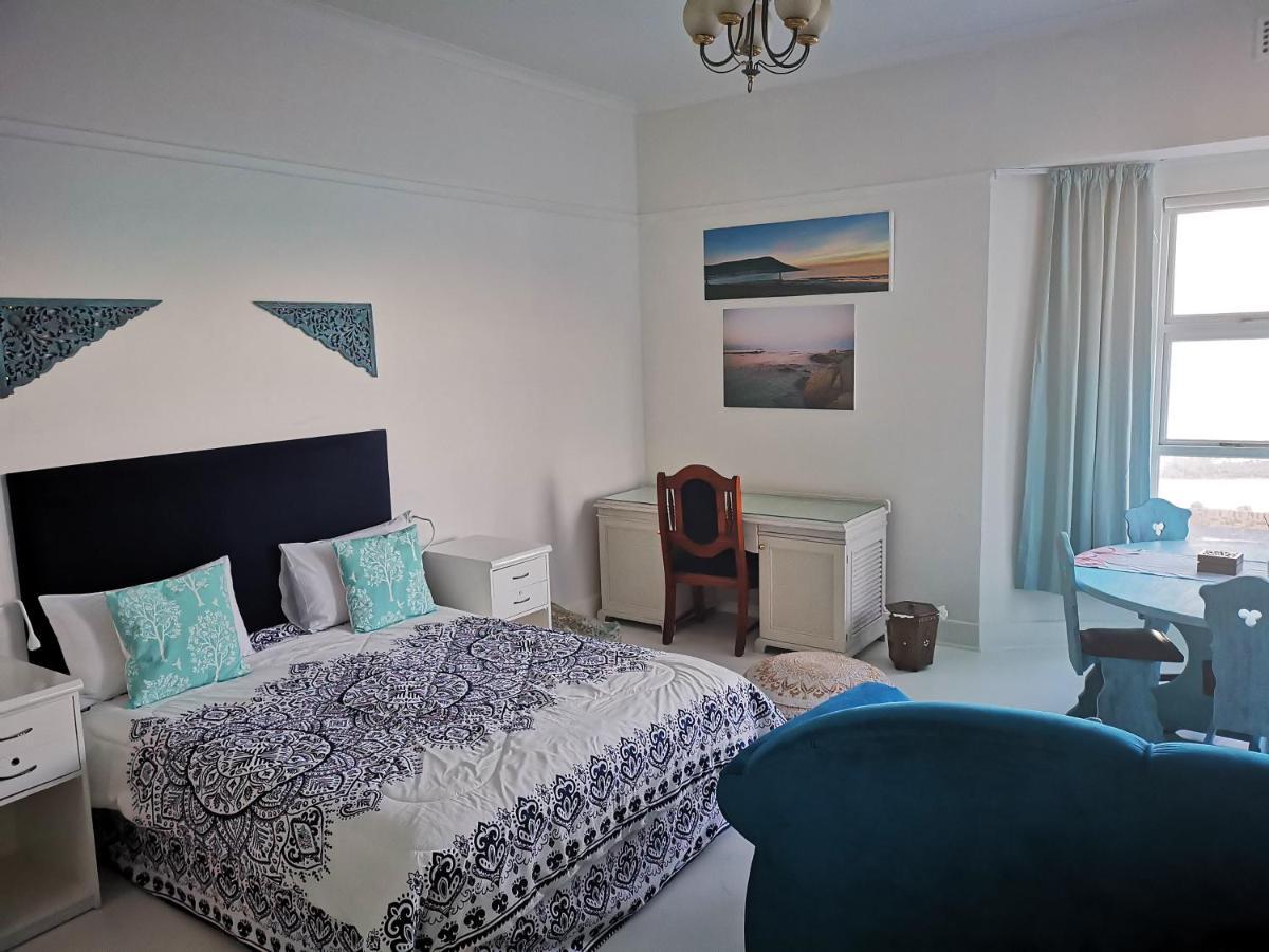 Rachawadee Accomodation​ & Health Spa Simonʼs Town エクステリア 写真