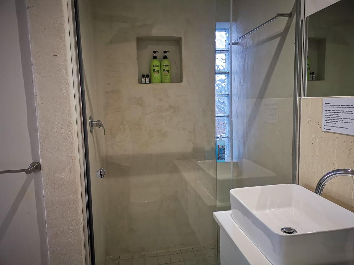 Rachawadee Accomodation​ & Health Spa Simonʼs Town エクステリア 写真