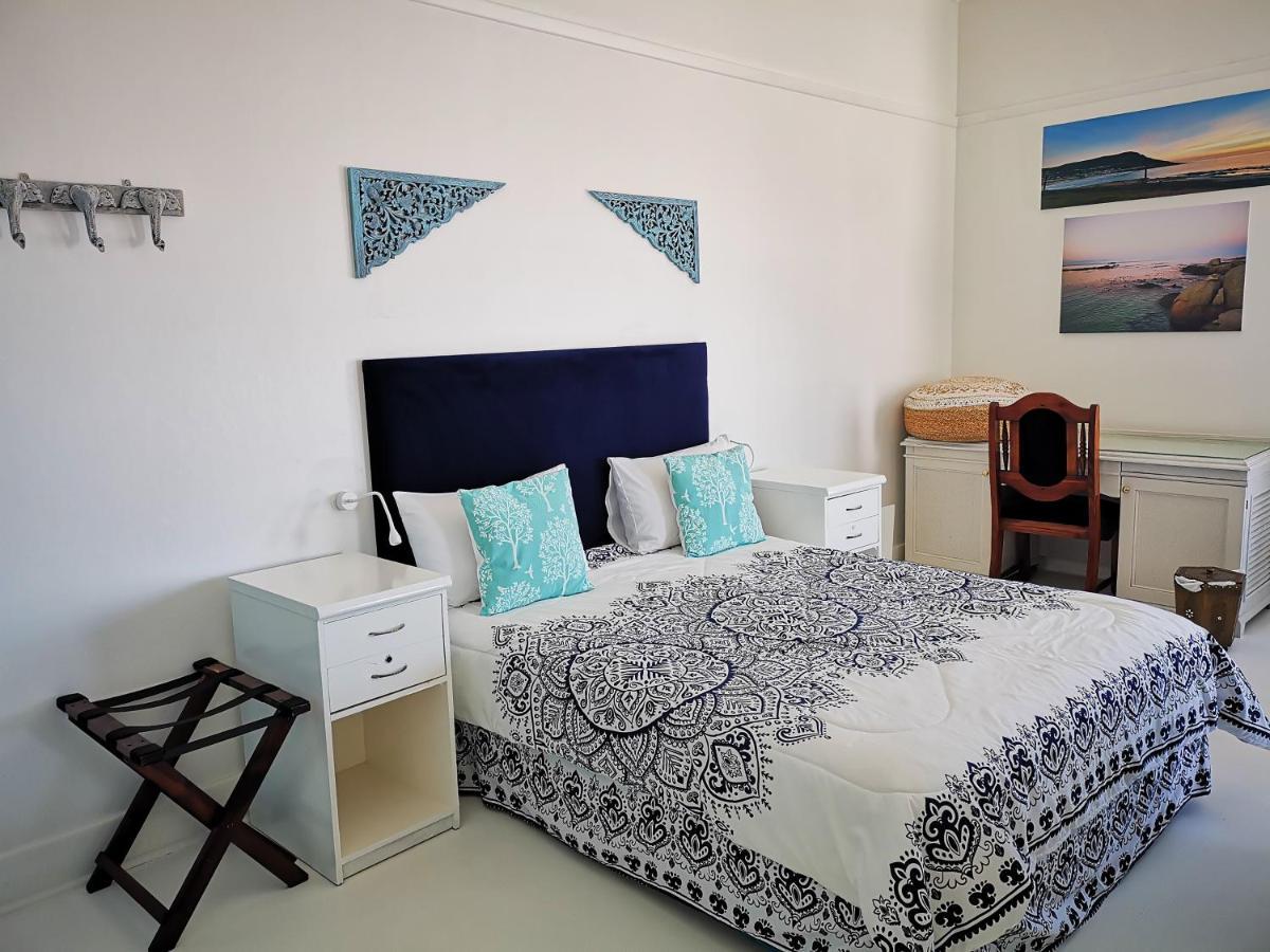 Rachawadee Accomodation​ & Health Spa Simonʼs Town エクステリア 写真