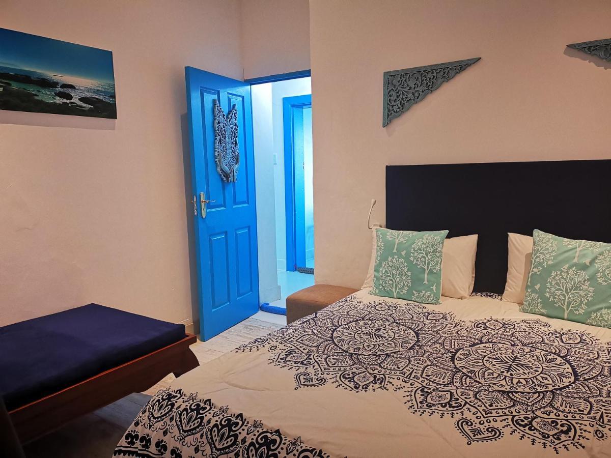 Rachawadee Accomodation​ & Health Spa Simonʼs Town エクステリア 写真