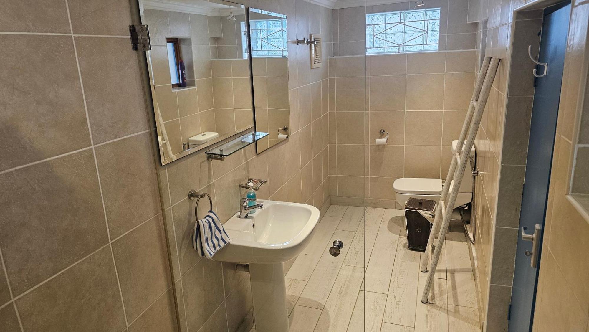 Rachawadee Accomodation​ & Health Spa Simonʼs Town エクステリア 写真